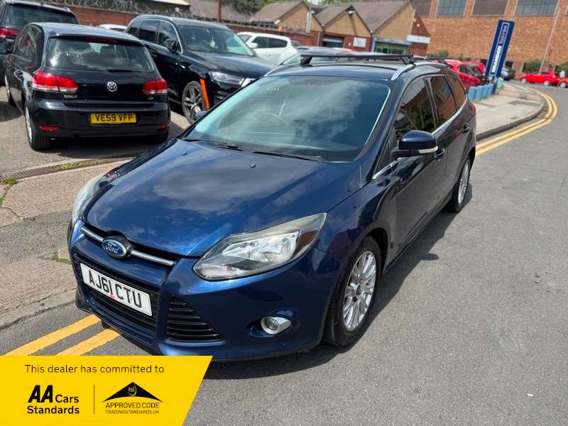 A 2011 FORD FOCUS 1.6 Titanium Powershift Euro 5 5dr A 2011 FORD FOCUS 1.6 Titanium Powershift Euro 5 5dr