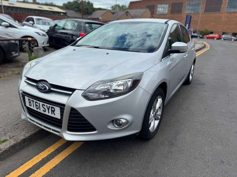 A 2012 FORD FOCUS 1.6 Zetec Powershift Euro 5 5dr A 2012 FORD FOCUS 1.6 Zetec Powershift Euro 5 5dr