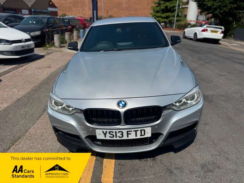 A 2013 BMW 3 SERIES 3.0 330d M Sport Auto xDrive Euro 5 (s/s) 4dr A 2013 BMW 3 SERIES 3.0 330d M Sport Auto xDrive Euro 5 (s/s) 4dr