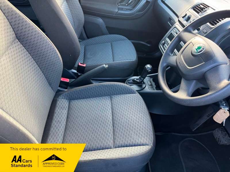 2012 SKODA FABIA 2012 SKODA FABIA