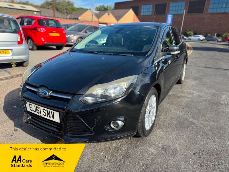 A 2012 FORD FOCUS 1.6 Titanium Powershift Euro 5 5dr A 2012 FORD FOCUS 1.6 Titanium Powershift Euro 5 5dr