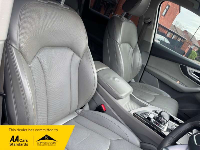 2015 AUDI Q7 2015 AUDI Q7