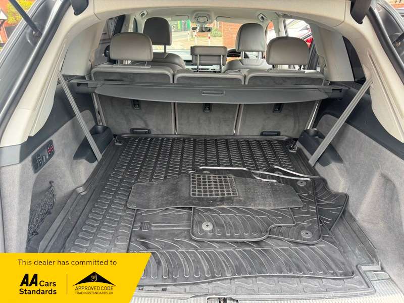 2015 AUDI Q7 2015 AUDI Q7