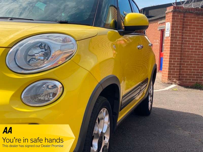 2014 FIAT 500L 2014 FIAT 500L