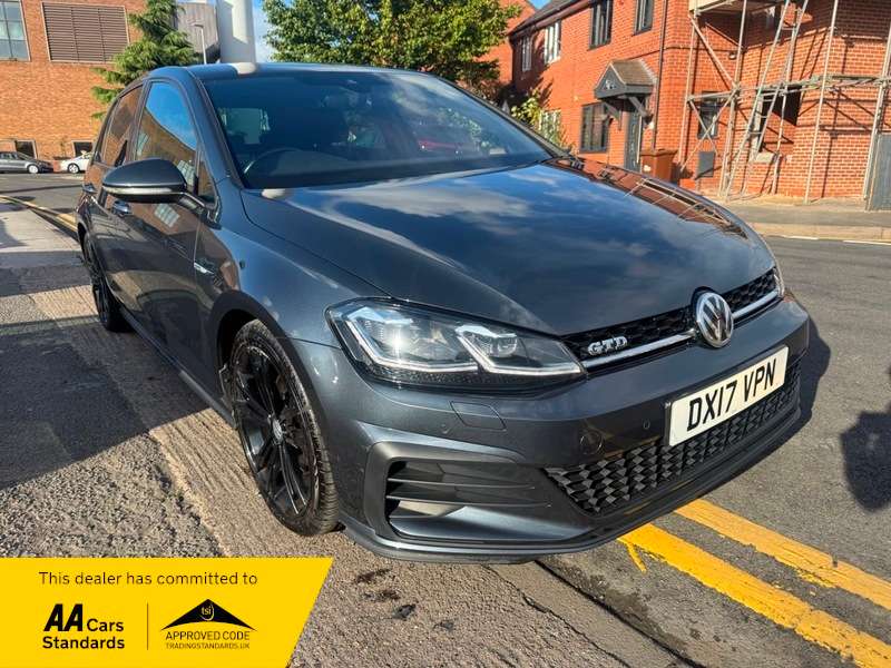 2017 VOLKSWAGEN GOLF 2017 VOLKSWAGEN GOLF