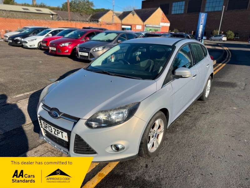 A 2013 FORD FOCUS ZETEC A 2013 FORD FOCUS ZETEC
