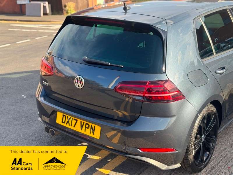 2017 VOLKSWAGEN GOLF 2017 VOLKSWAGEN GOLF