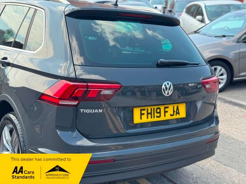 2019 VOLKSWAGEN TIGUAN 2019 VOLKSWAGEN TIGUAN