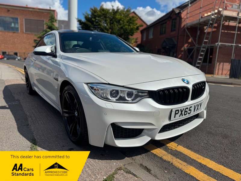 2015 BMW M4 2015 BMW M4