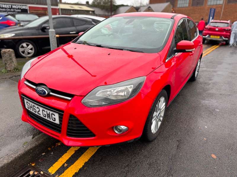 A 2012 FORD FOCUS 1.6 Titanium Powershift Euro 5 5dr A 2012 FORD FOCUS 1.6 Titanium Powershift Euro 5 5dr