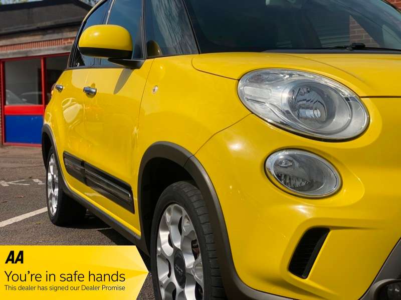 2014 FIAT 500L 2014 FIAT 500L