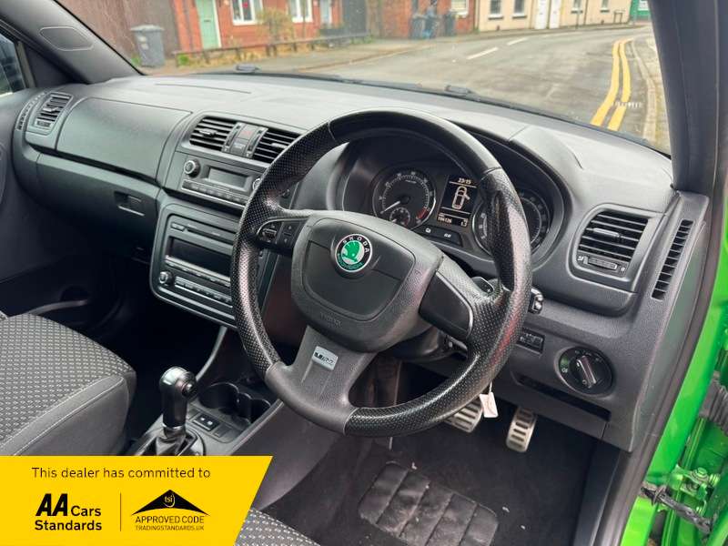 2010 SKODA FABIA 2010 SKODA FABIA