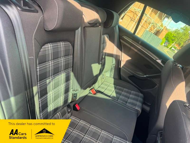 2017 VOLKSWAGEN GOLF 2017 VOLKSWAGEN GOLF