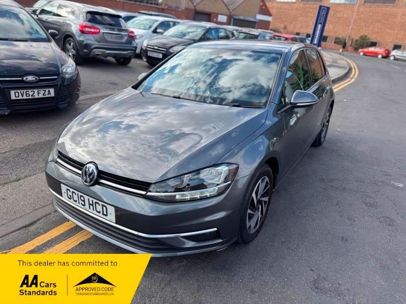 A 2019 VOLKSWAGEN GOLF 1.6 TDI Match DSG Euro 6 (s/s) 5dr A 2019 VOLKSWAGEN GOLF 1.6 TDI Match DSG Euro 6 (s/s) 5dr