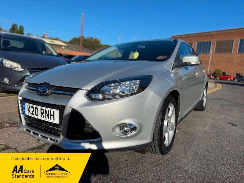 A 2014 FORD FOCUS 1.6 Zetec Navigator Powershift Euro 5 5dr A 2014 FORD FOCUS 1.6 Zetec Navigator Powershift Euro 5 5dr
