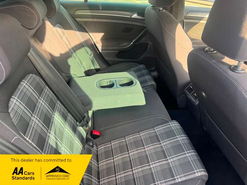 2017 VOLKSWAGEN GOLF 2017 VOLKSWAGEN GOLF
