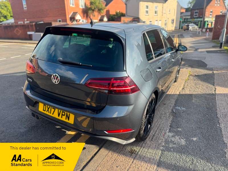 2017 VOLKSWAGEN GOLF 2017 VOLKSWAGEN GOLF