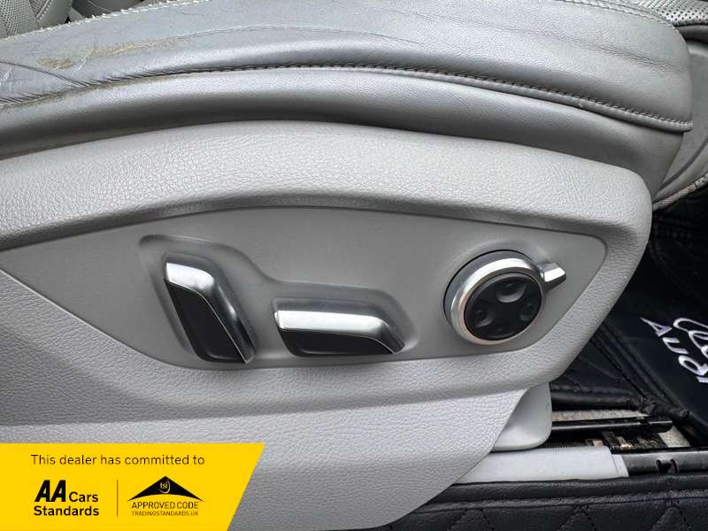 2015 AUDI Q7 2015 AUDI Q7