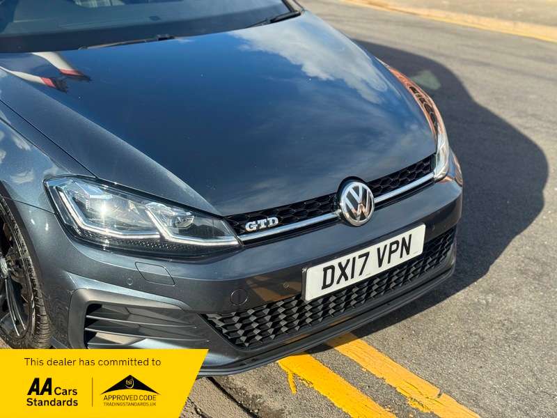2017 VOLKSWAGEN GOLF 2017 VOLKSWAGEN GOLF
