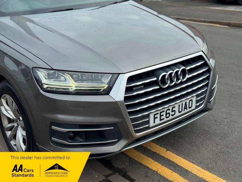 2015 AUDI Q7 2015 AUDI Q7