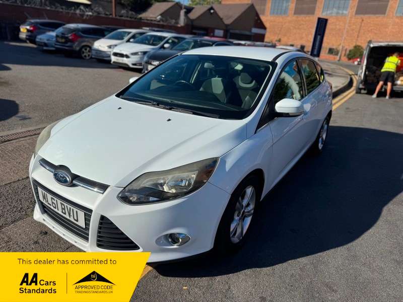 A 2011 FORD FOCUS 1.6 Zetec Powershift Euro 5 5dr A 2011 FORD FOCUS 1.6 Zetec Powershift Euro 5 5dr