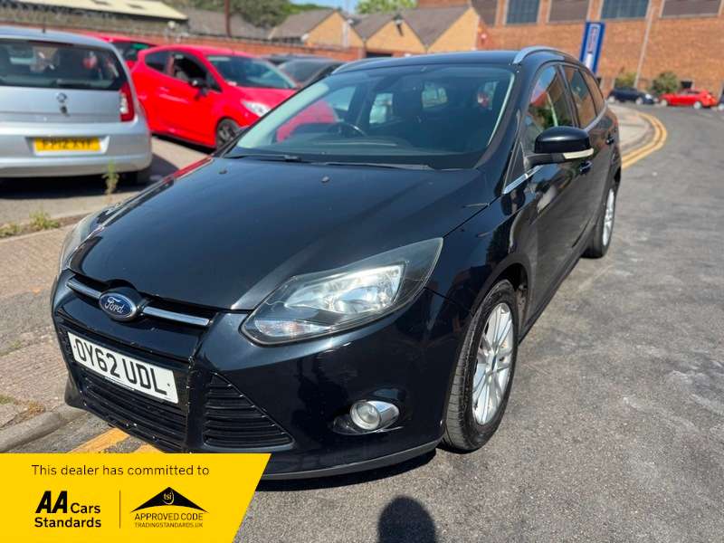 A 2012 FORD FOCUS 1.6 Titanium Powershift Euro 5 5dr A 2012 FORD FOCUS 1.6 Titanium Powershift Euro 5 5dr