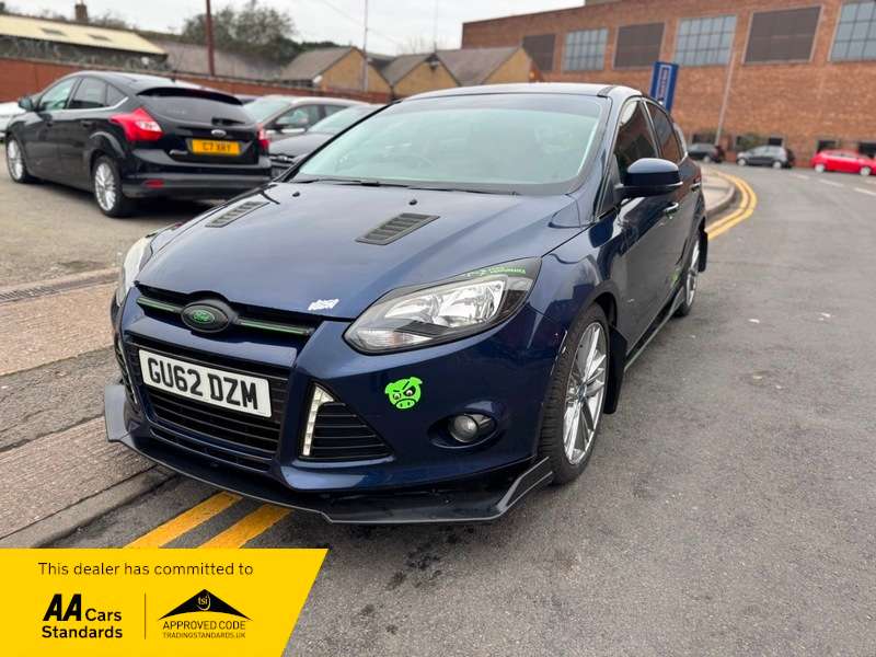 A 2012 FORD FOCUS 1.6 Zetec Powershift Euro 5 5dr A 2012 FORD FOCUS 1.6 Zetec Powershift Euro 5 5dr