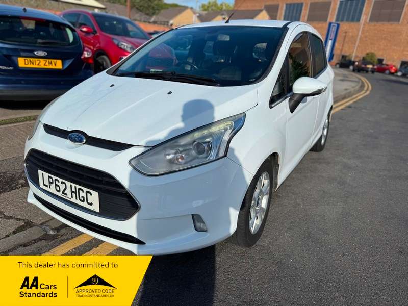 A 2013 FORD B-MAX 1.6 Zetec Powershift Euro 5 5dr A 2013 FORD B-MAX 1.6 Zetec Powershift Euro 5 5dr