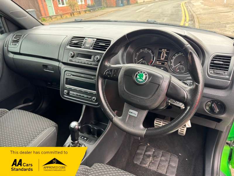 2010 SKODA FABIA 2010 SKODA FABIA