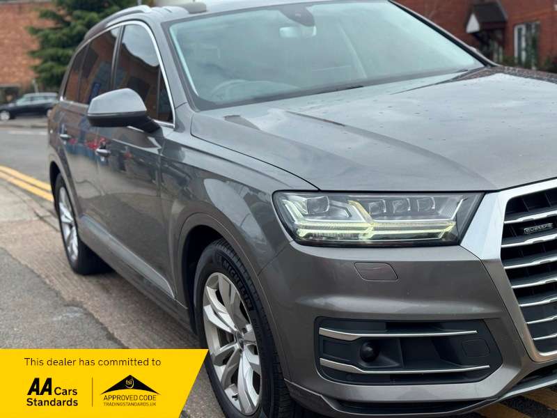 2015 AUDI Q7 2015 AUDI Q7