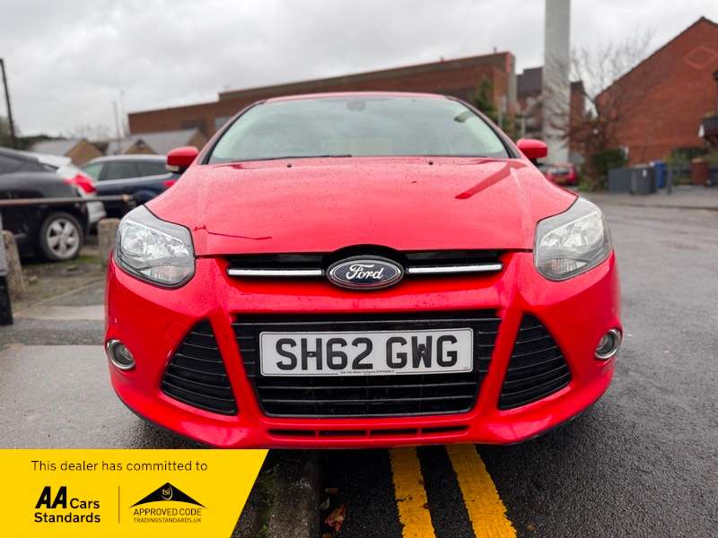 A 2012 FORD FOCUS 1.6 Titanium Powershift Euro 5 5dr A 2012 FORD FOCUS 1.6 Titanium Powershift Euro 5 5dr