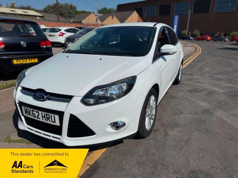 A 2012 FORD FOCUS 1.6 Titanium Powershift Euro 5 5dr A 2012 FORD FOCUS 1.6 Titanium Powershift Euro 5 5dr