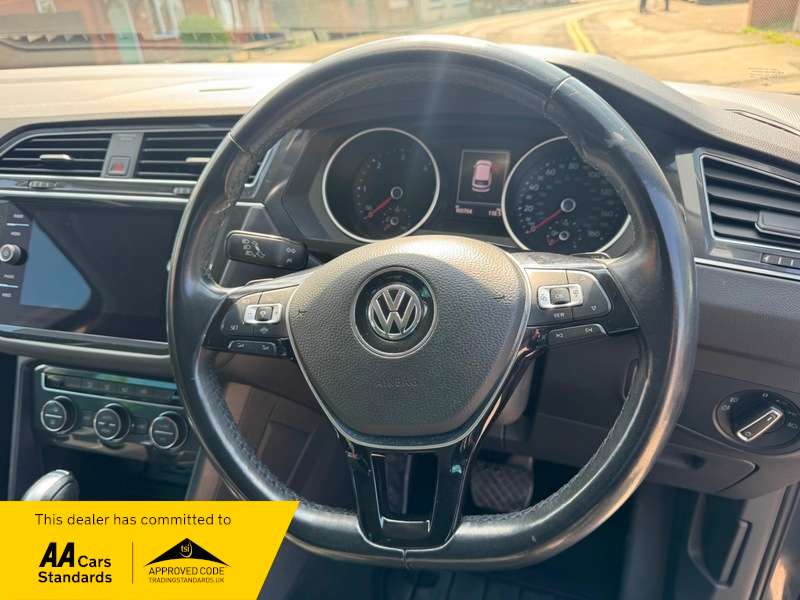 2019 VOLKSWAGEN TIGUAN 2019 VOLKSWAGEN TIGUAN