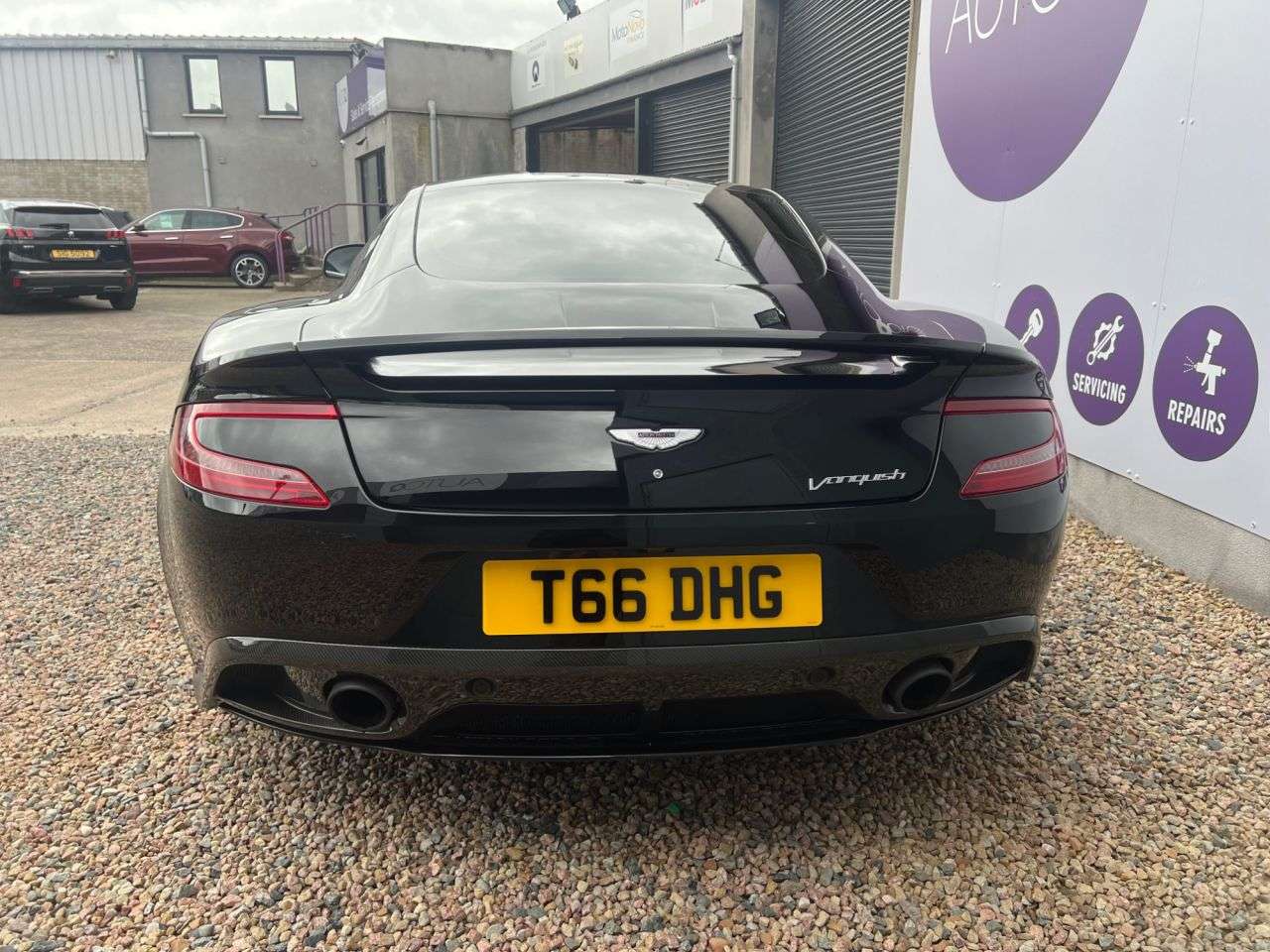 2013 ASTON MARTIN VANQUISH 2013 ASTON MARTIN VANQUISH