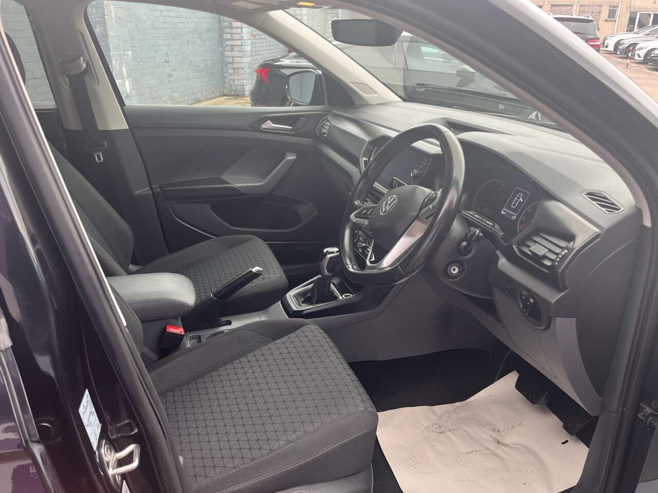 2021 VOLKSWAGEN T-CROSS 2021 VOLKSWAGEN T-CROSS