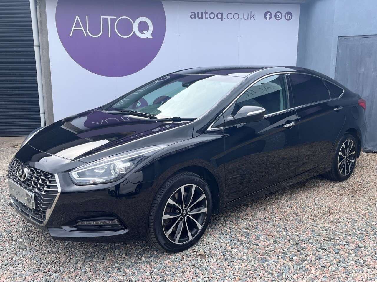 A 2019 HYUNDAI I40 1.6 CRDi SE Nav Saloon 4dr Diesel Manual Euro 6 (s/s) (136 ps) A 2019 HYUNDAI I40 1.6 CRDi SE Nav Saloon 4dr Diesel Manual Euro 6 (s/s) (136 ps)