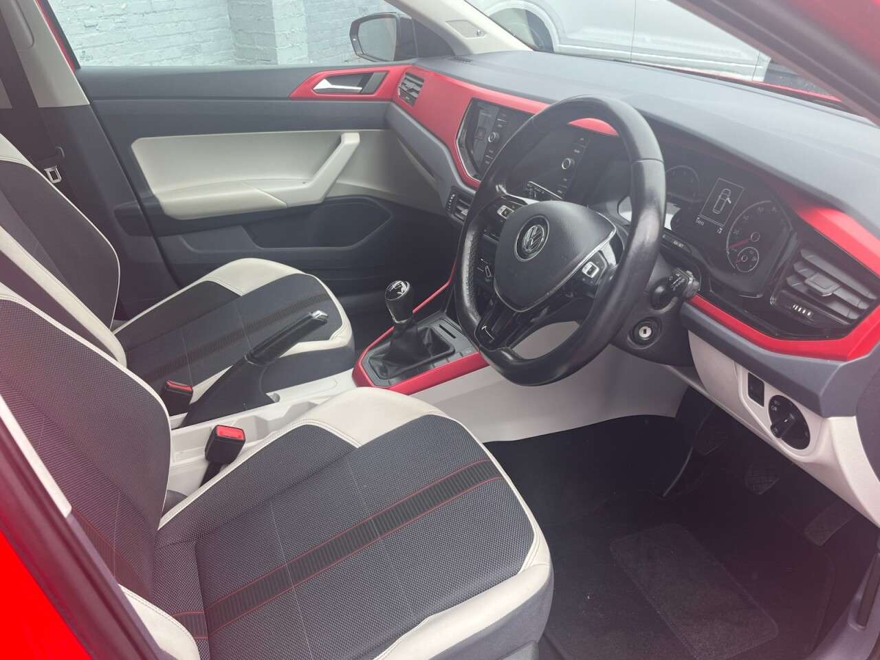 2018 VOLKSWAGEN POLO 2018 VOLKSWAGEN POLO