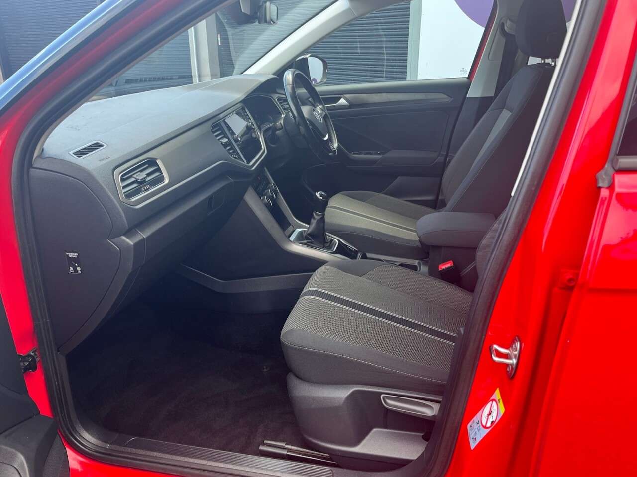 2020 VOLKSWAGEN T-ROC 2020 VOLKSWAGEN T-ROC