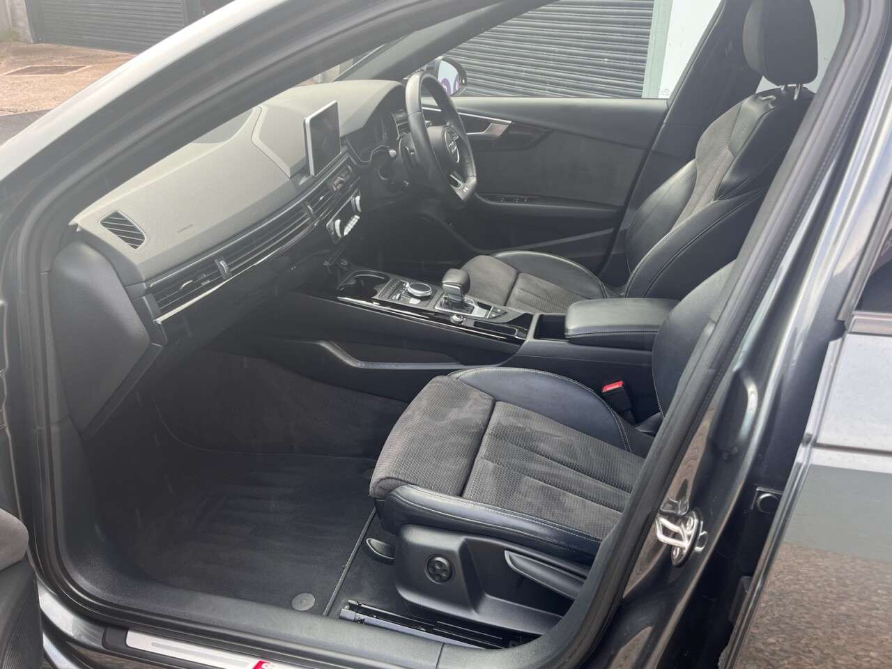 2019 AUDI A4 AVANT 2019 AUDI A4 AVANT