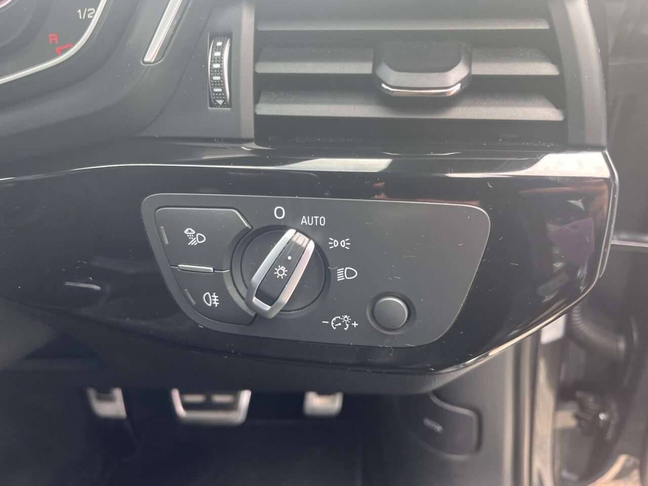 2019 AUDI A4 AVANT 2019 AUDI A4 AVANT