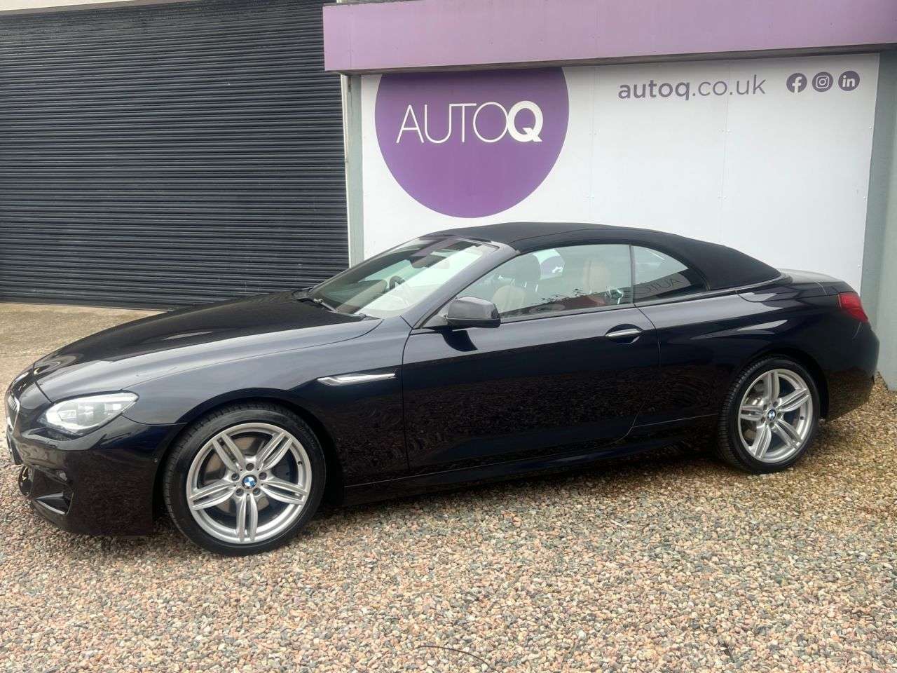 A 2011 BMW 6 SERIES 3.0 640d M Sport Convertible 2dr Diesel Steptronic Euro 5 (s/s) (313 ps) A 2011 BMW 6 SERIES 3.0 640d M Sport Convertible 2dr Diesel Steptronic Euro 5 (s/s) (313 ps)