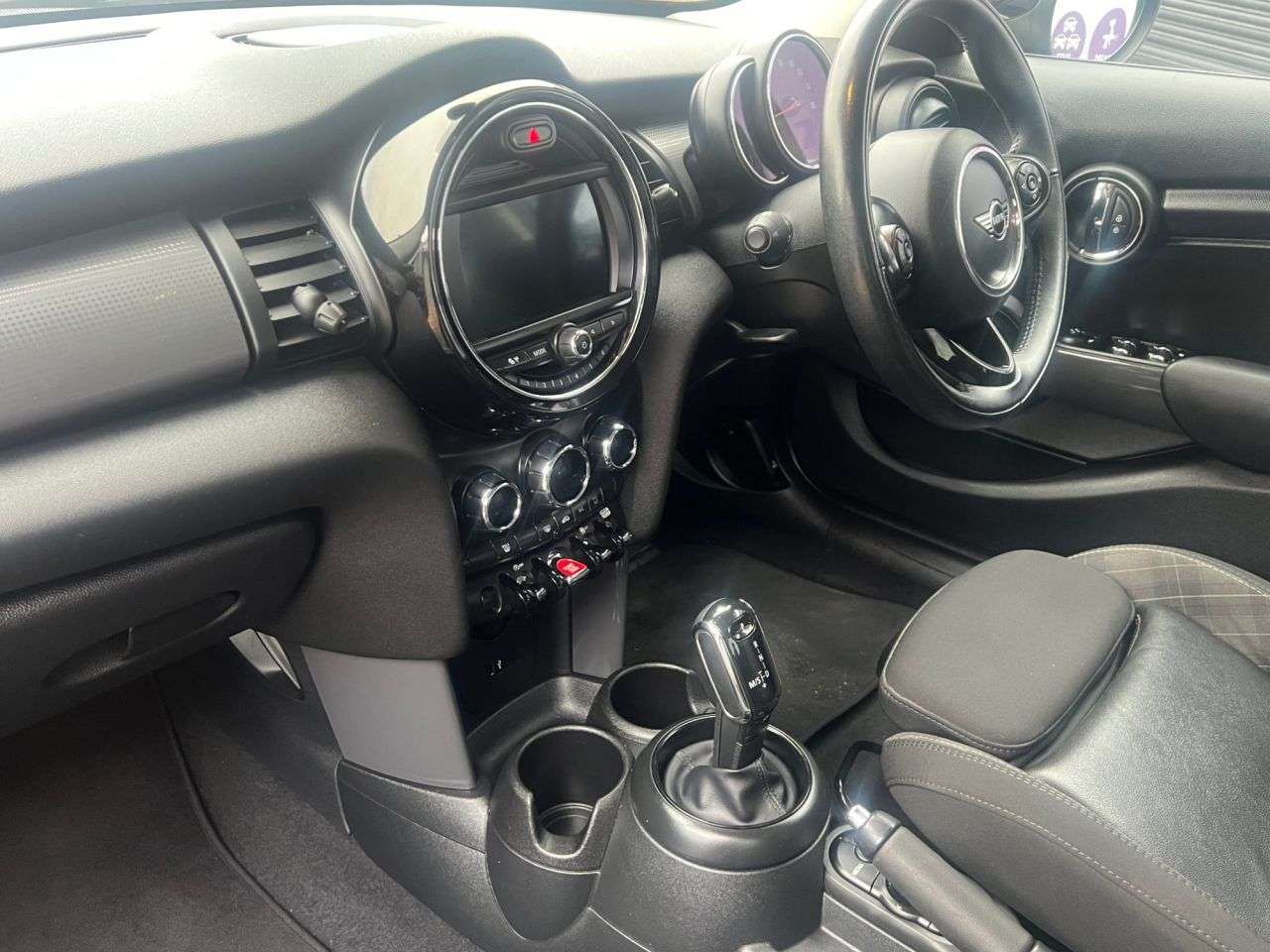 2018 MINI HATCH 2018 MINI HATCH