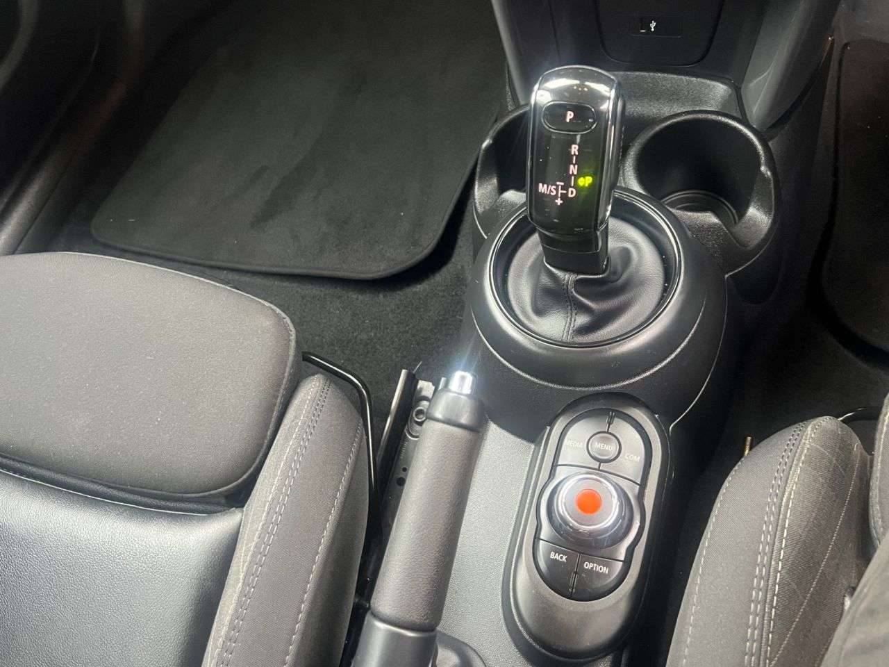 2018 MINI HATCH 2018 MINI HATCH