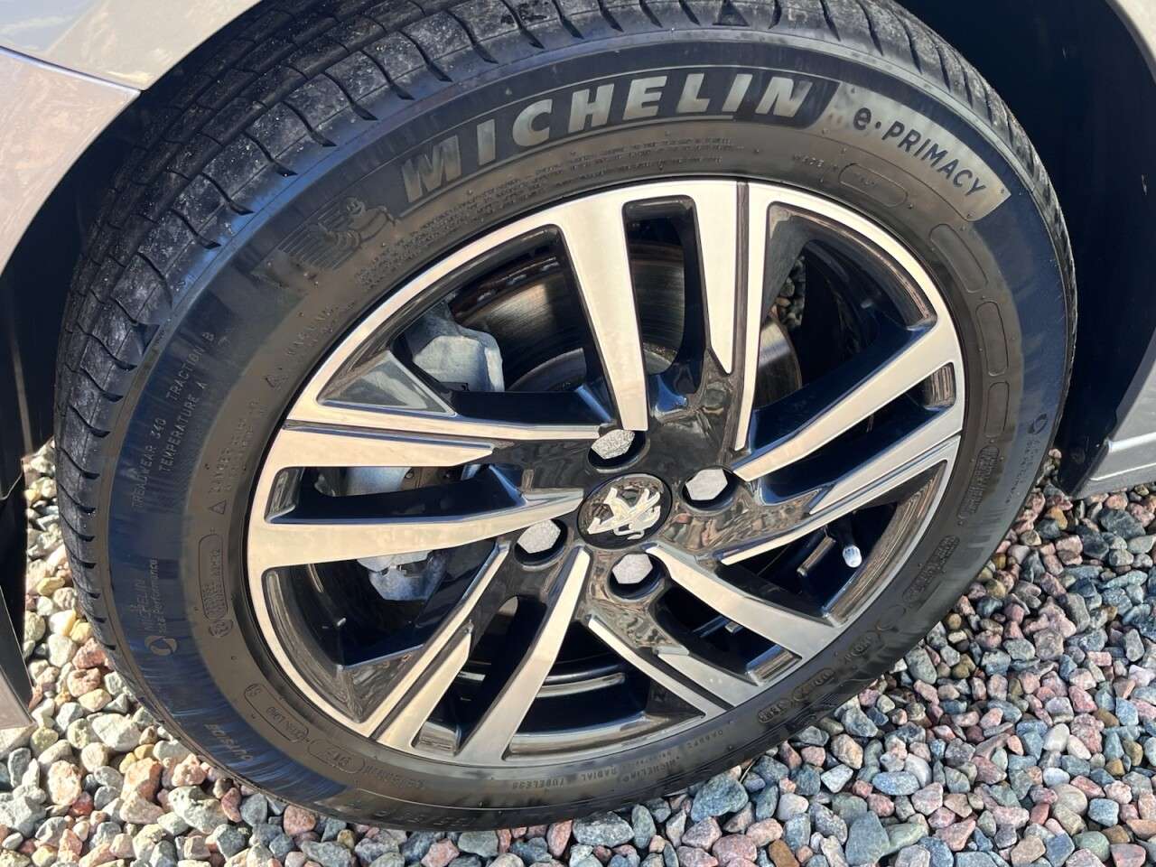 A 2024 PEUGEOT 208 1.2 PureTech Allure Premium + Hatchback 5dr Petrol EAT Euro 6 (s/s) (100 ps A 2024 PEUGEOT 208 1.2 PureTech Allure Premium + Hatchback 5dr Petrol EAT Euro 6 (s/s) (100 ps