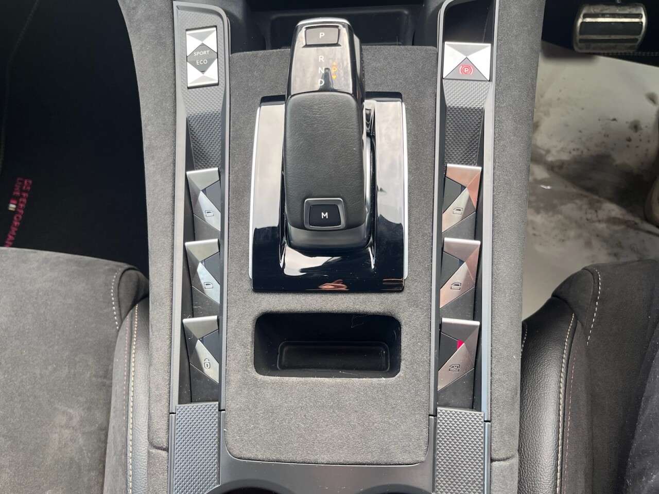 2022 DS AUTOMOBILES DS 7 CROSSBACK 2022 DS AUTOMOBILES DS 7 CROSSBACK