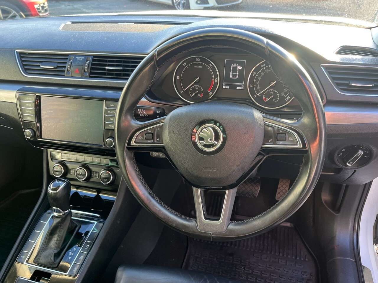 2016 SKODA SUPERB 2016 SKODA SUPERB