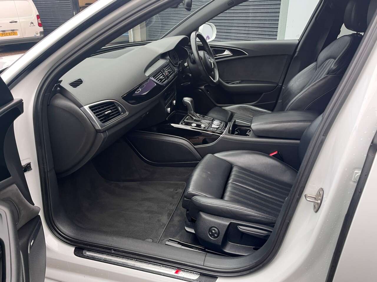 null AUDI A6 AVANT null AUDI A6 AVANT