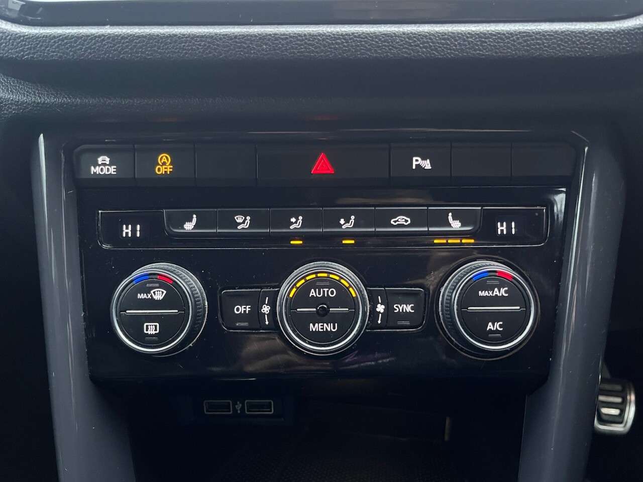 2019 VOLKSWAGEN T-ROC 2019 VOLKSWAGEN T-ROC