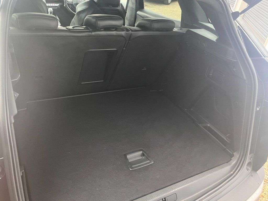 2020 PEUGEOT 3008 2020 PEUGEOT 3008