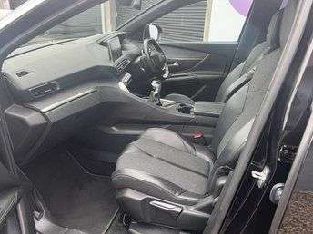 2020 PEUGEOT 3008 2020 PEUGEOT 3008